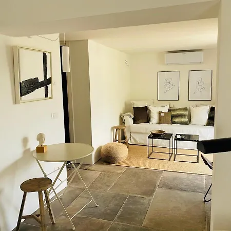 Apartment Luxury Getaway With Pool, Garden & Privacy Nesso
