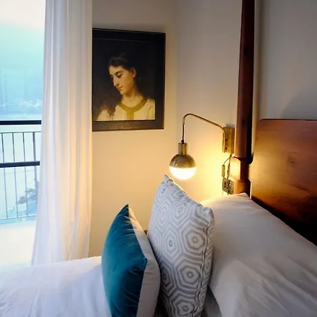 Apartment Luxury Getaway With Pool, Garden & Privacy