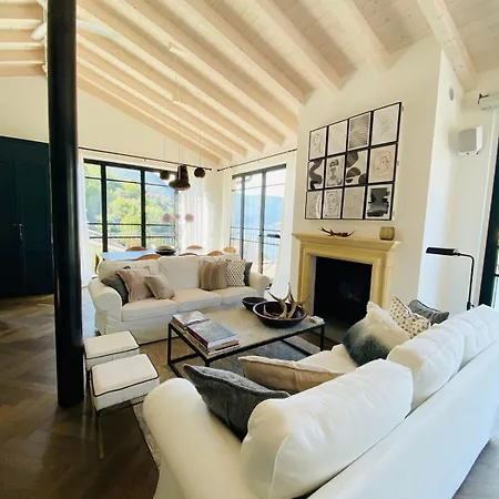 Apartment Luxury Getaway With Pool, Garden & Privacy